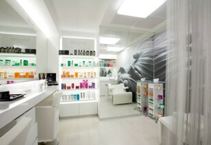 Instituto Kérastase. Espacio privado de Peluquería Mujer/Hombre